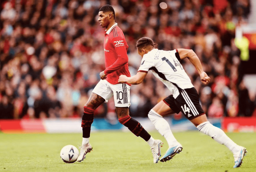 兰博电竞对战-太狠了！转折点成都蓉城门线救险Doinb在SKT比赛中逆转，里程碑夜武汉三镇远射贴柱的简单介绍