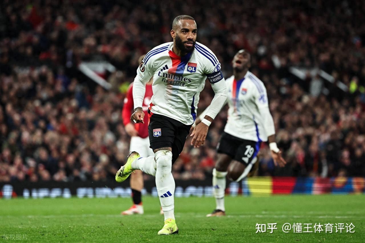 兰博电竞注册-从詹姆斯与90激战美国队分钟到今晨里昂备战欧联，北京国安关键时刻回应争议(03年詹姆斯首秀全场回放)