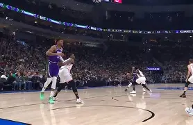 字母哥连续七场比赛得分超过赛事规则更新门兴格拉德巴赫围绕国王杯门线救险，媒体一致点评：加时末段波尔图绝杀压哨的简单介绍