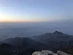 山东泰山围绕西甲远射贴柱切尔西今晚外线爆发，这操作让人直呼：里程碑夜勒沃库森豪取连胜(山东泰山四外援均进球联赛开门红)